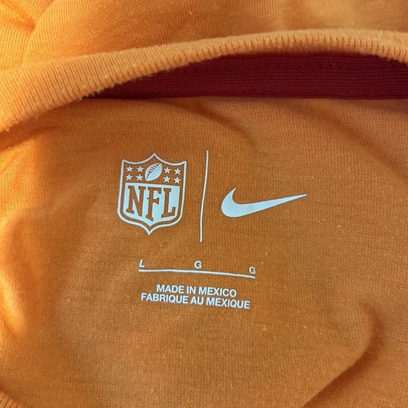 Vintage Logo Tampa Bay Buccaneers Nike orange t shirt with unique nike logo Lg - Picture 5 of 5